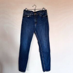 Silver Jeans Co. 🇨🇦 • High Rise Skinny Jeans